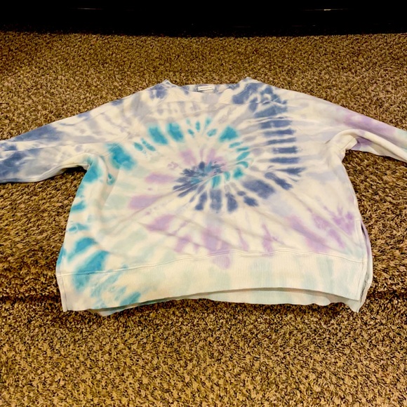 American Eagle Outfitters Sweaters - American Eagle Sweatshirt